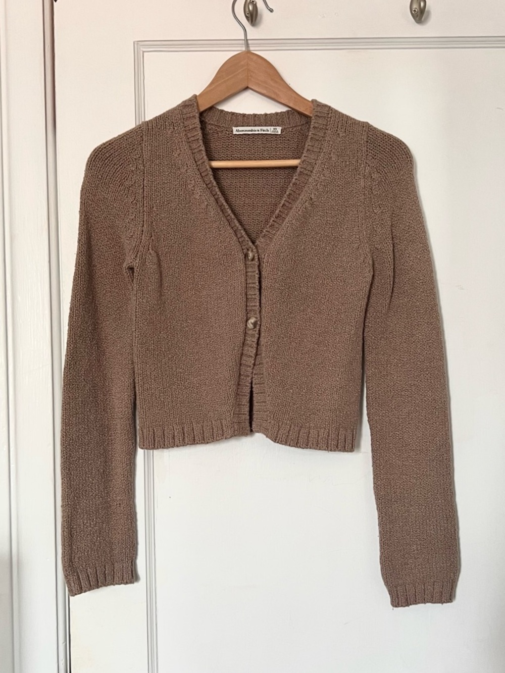 Abercrombie & Fitch Cropped V-Neck Cardigan Sweater - Brown